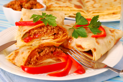 CRÊPES ET GALETTES : UN VRAI REPAS COMPLET CRÊPES ET GALETTES : UN VRAI REPAS COMPLET