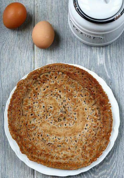 CRÊPES ET GALETTES : UN VRAI REPAS COMPLET CRÊPES ET GALETTES : UN VRAI REPAS COMPLET