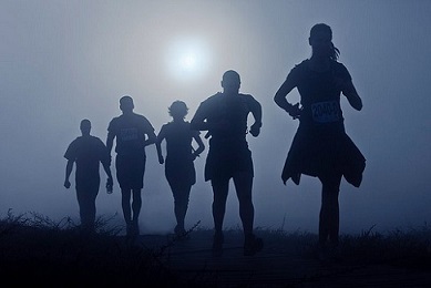 En période estivale, pratiquer son sport favori à la tombée du jour restera la meilleure alternative En période estivale, pratiquer son sport favori à la tombée du jour restera la meilleure alternative