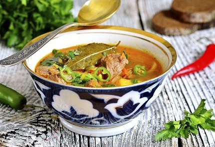 La chorba une soupe complète qui allie hydratation, viande et pâtes La chorba une soupe complète qui allie hydratation, viande et pâtes